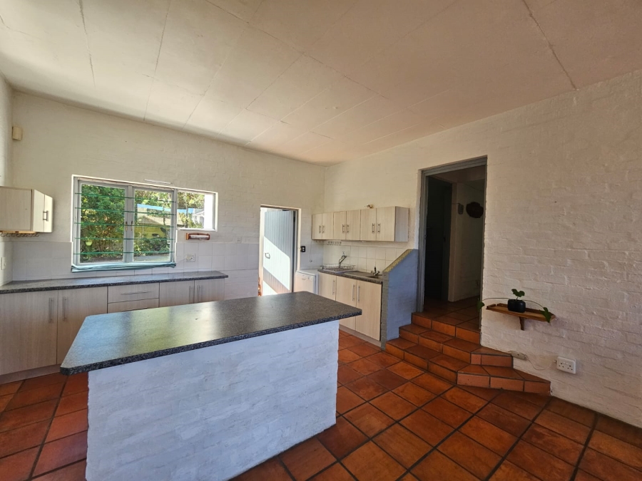5 Bedroom Property for Sale in Herolds Bay Western Cape